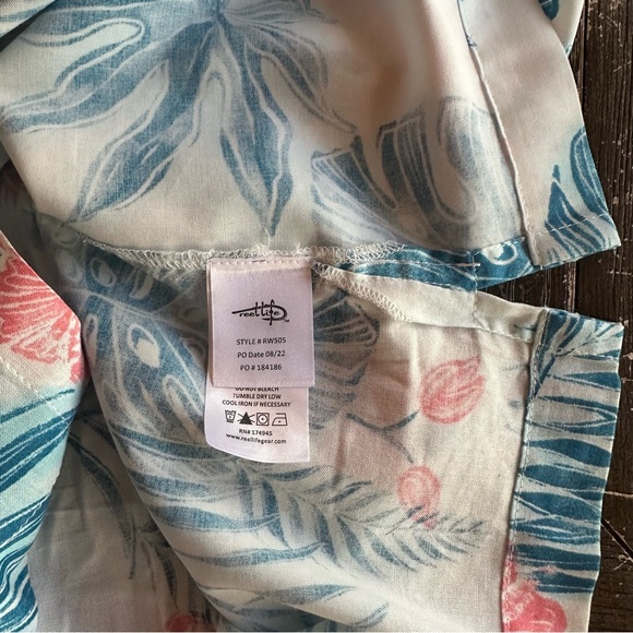Reel Life 2XL Tropical Floral Hibiscus Button Down Shirt - Teal/Salmon - Picture 6 of 8